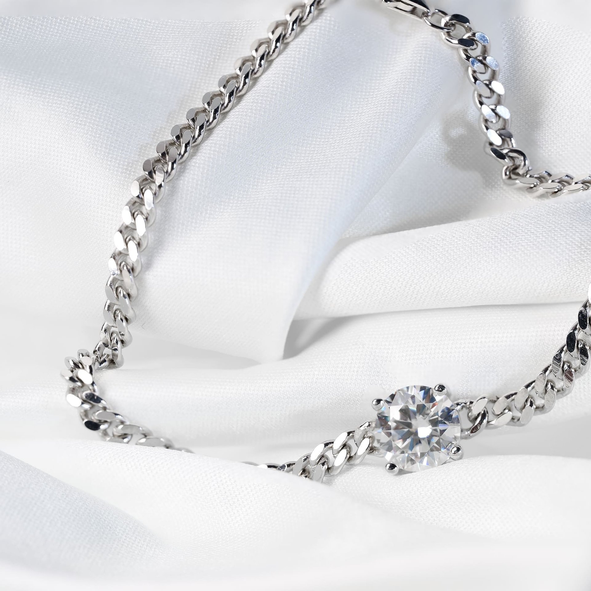 7mm Moissanite Cuban Link Chain Bracelet | Round Solitaire | 925 White Gold Plated Silver - Image 4