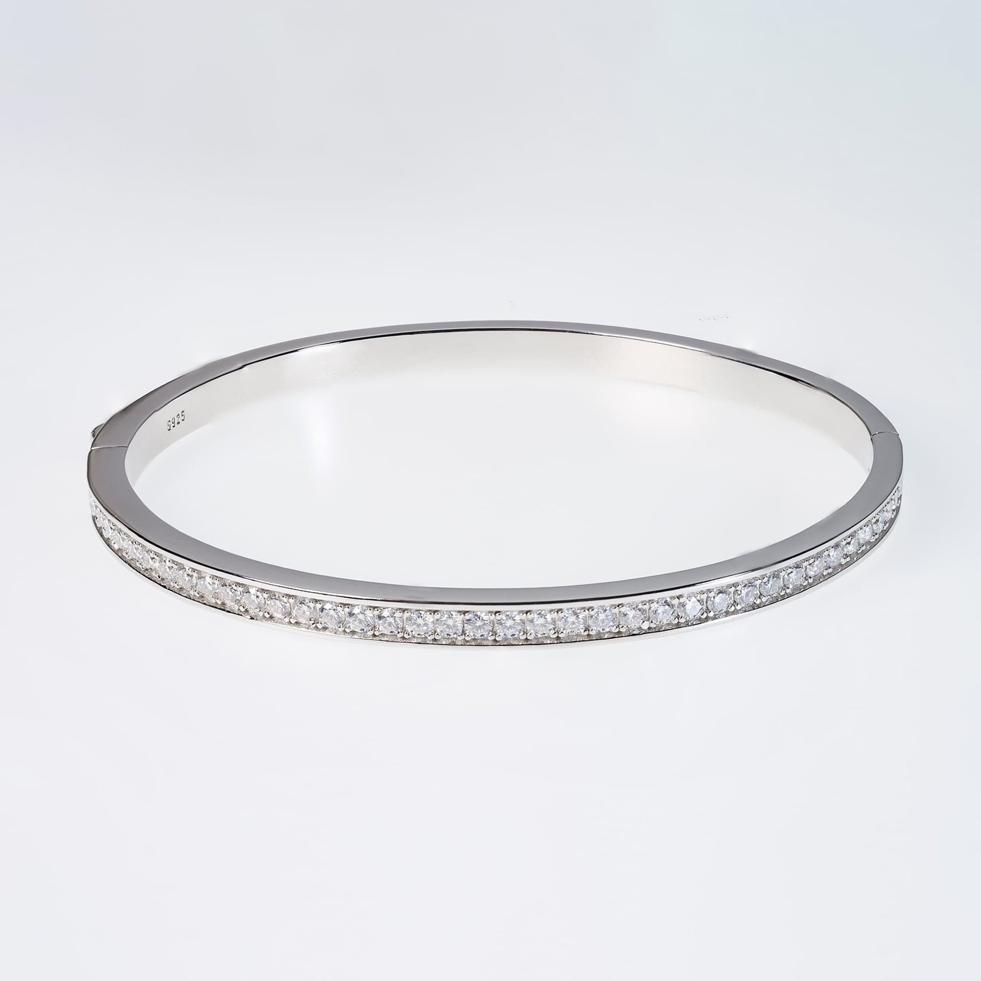 925 Sterling Silver Moissanite Bangle Bracelet | 1.18ctw Single-Row Round Brilliant | Hinged Cuff