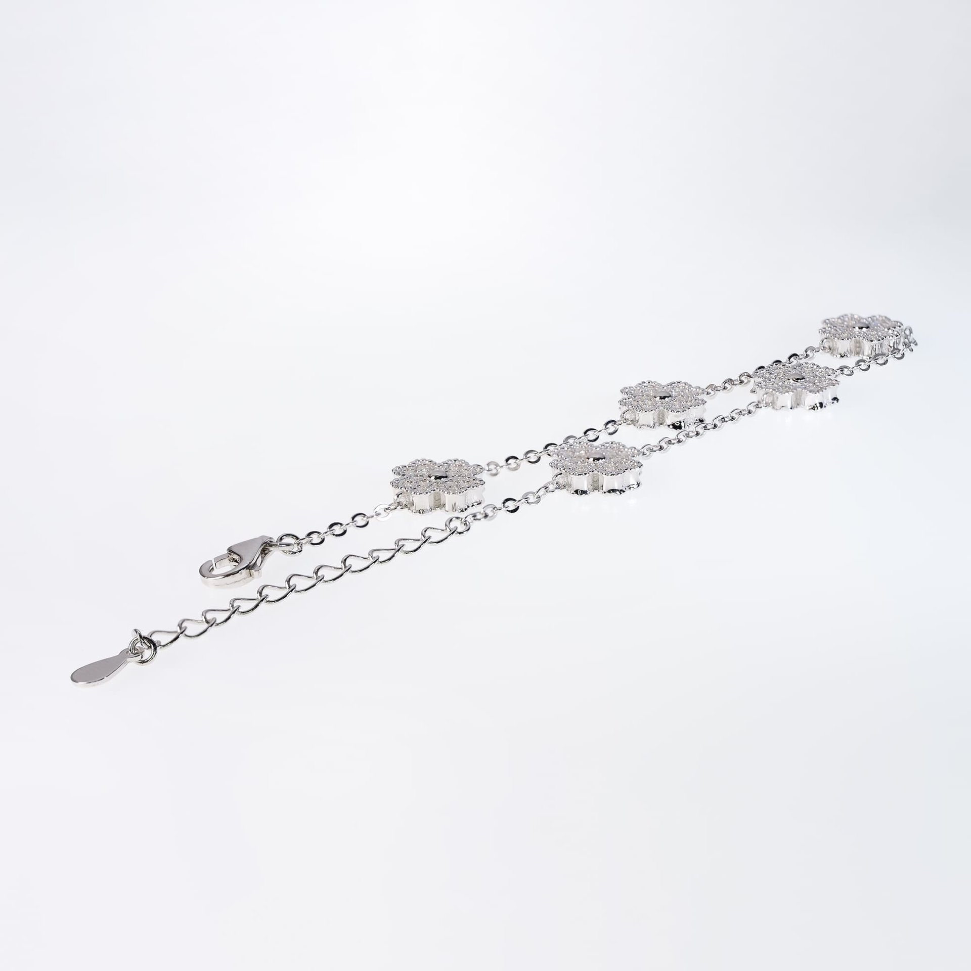 Five-Clover Moissanite Station Bracelet – 925 Silver - Image 7
