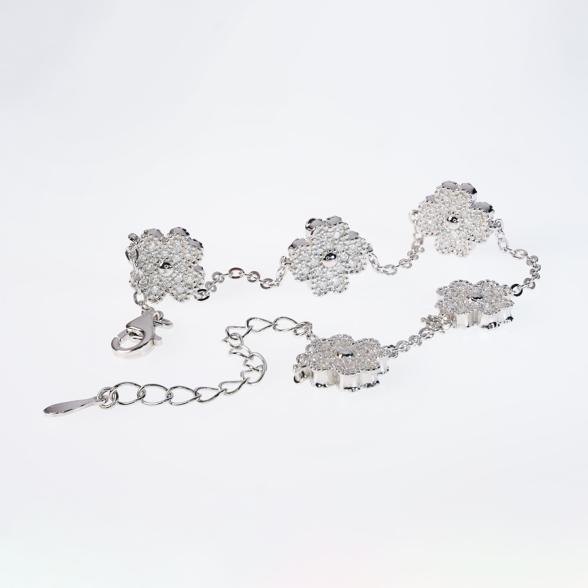 Five-Clover Moissanite Station Bracelet – 925 Silver - Image 8