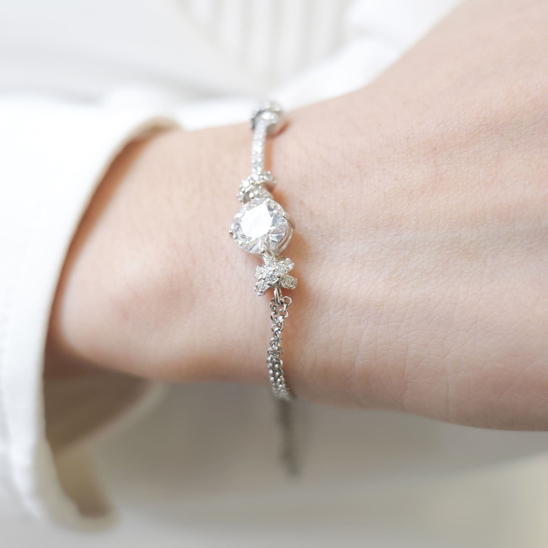 XOXO 2CT (8mm DEW) Moissanite Bolo Bracelet | Pavé X & O Stations, 925 Sterling Silver, Adjustable - alternate view