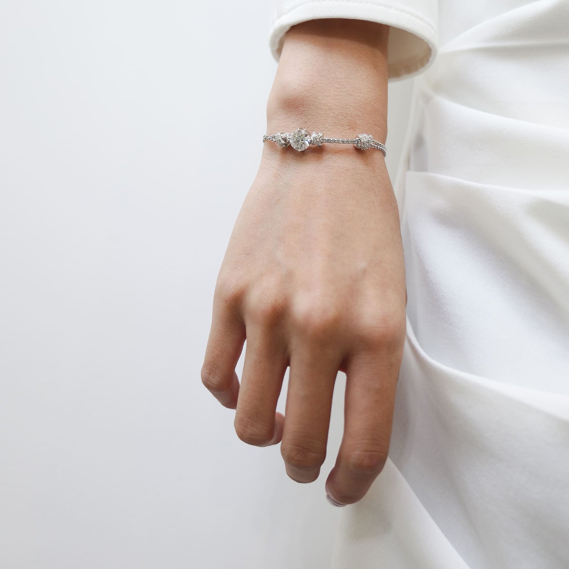 XOXO 2CT (8mm DEW) Moissanite Bolo Bracelet | Pavé X & O Stations, 925 Sterling Silver, Adjustable - Image 3