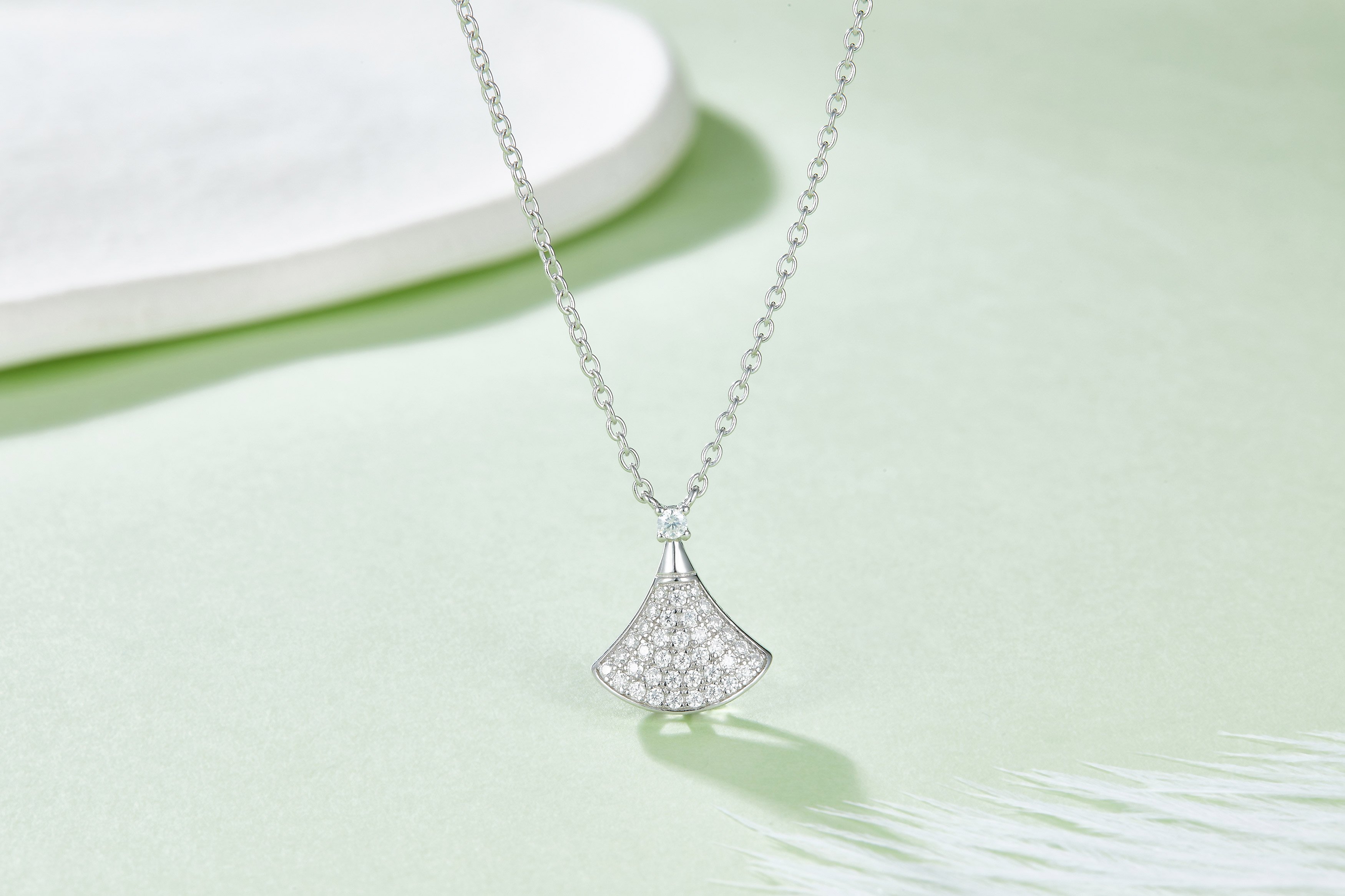 Fan Pavé Moissanite Pendant Necklace – 925 Silver - Image 3