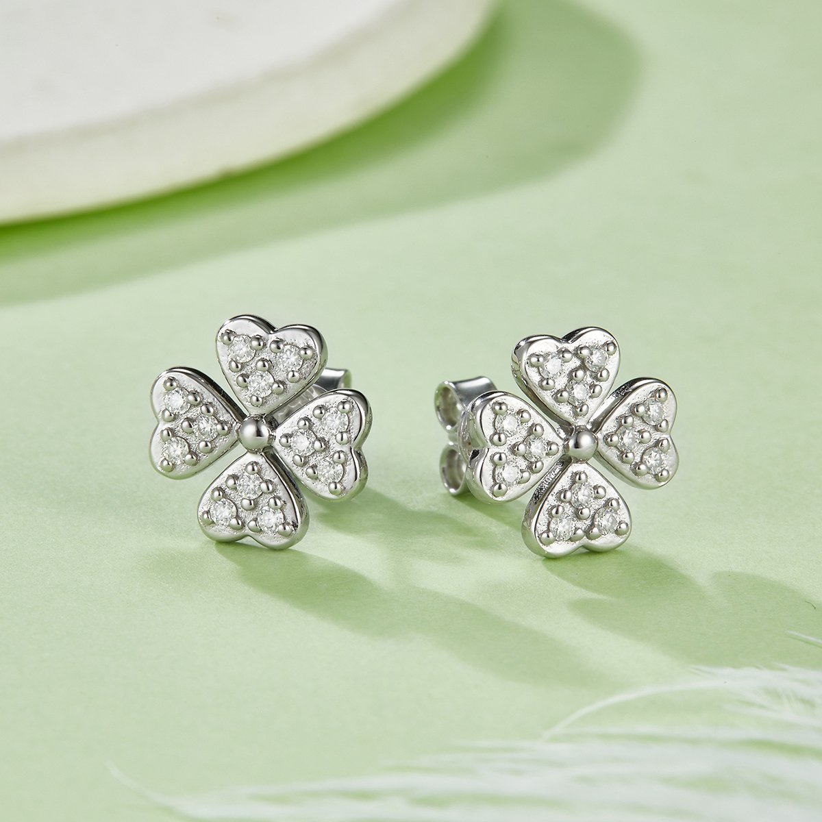 Moissanite Four-Leaf Clover Pendant & Earring Set - Image 5