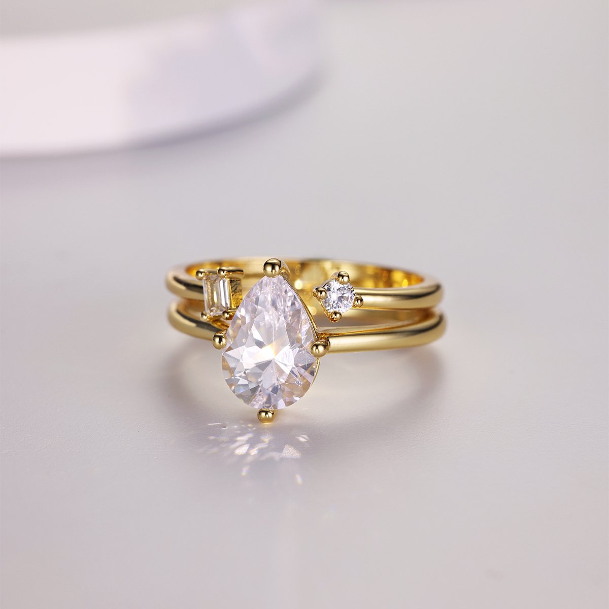 Pear-Cut Moissanite Double-Band Ring in 18K Yellow Gold - Image 2
