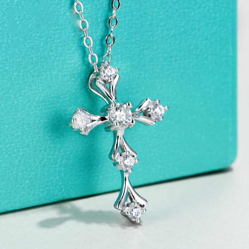 Gothic Cross Moissanite Necklace – 0.2ct DEW Fleur-de-Lis | White Gold 925 Silver - Image 2