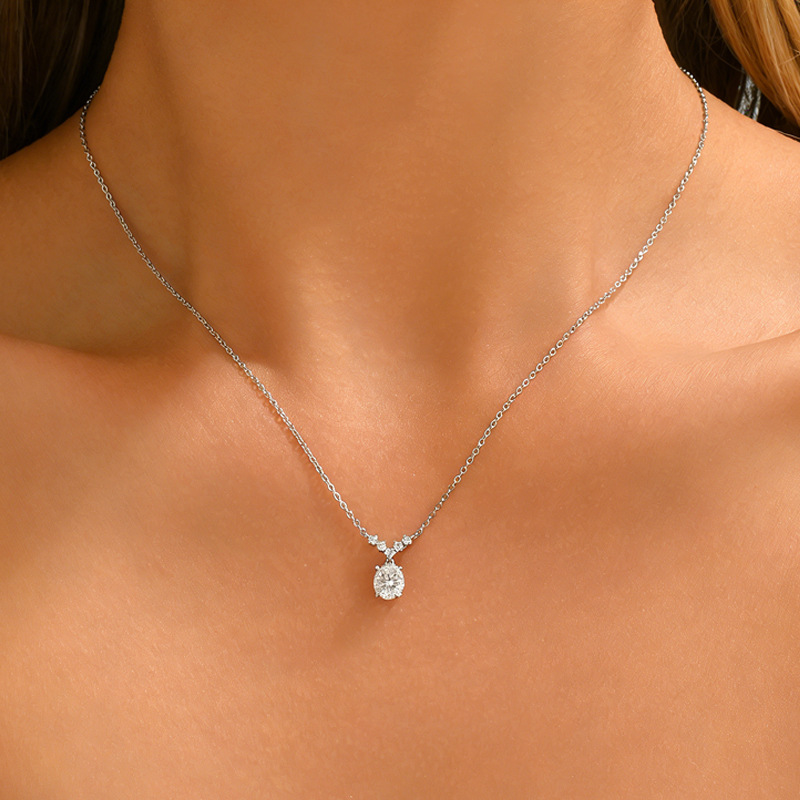 Oval Moissanite Shooting-Star Cluster Necklace - Image 5