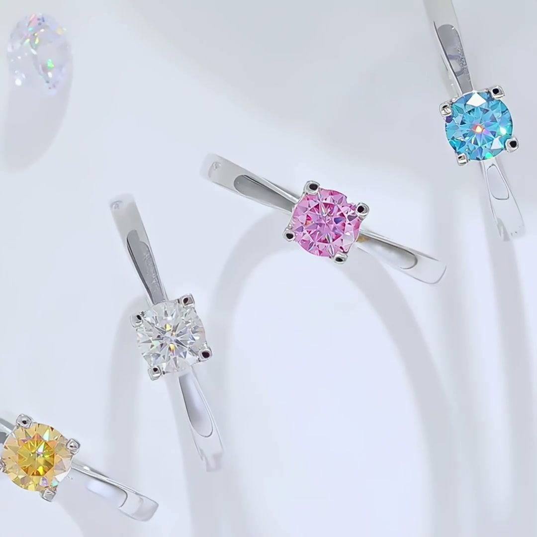 925 Silver Classic Moissanite Ring product video thumbnail