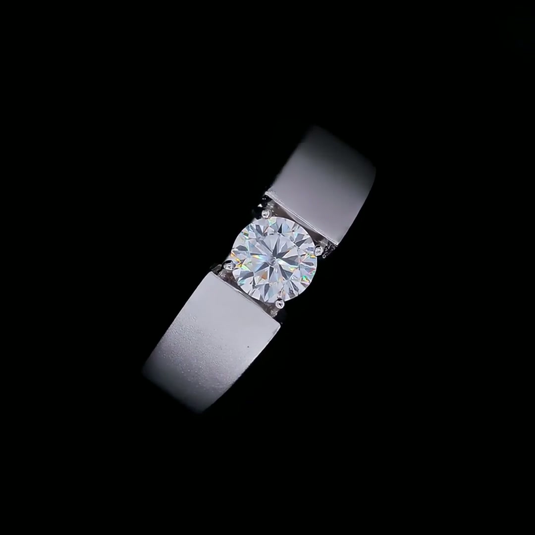 Men's Minimalist Moissanite Ring | 1ct D Color Round Cut | 925 Sterling Silver product video thumbnail