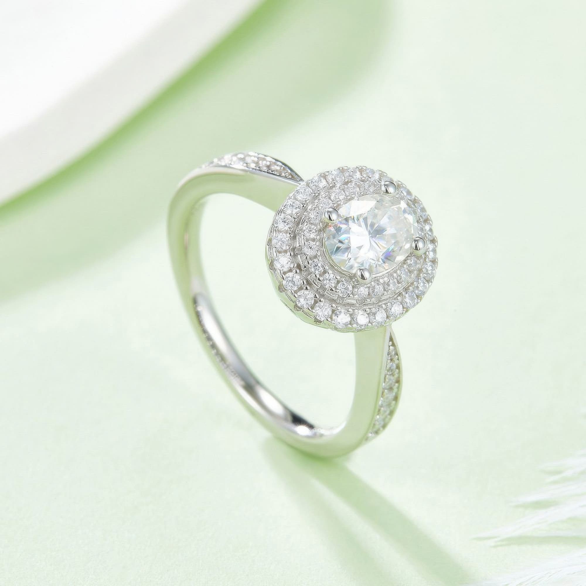 Luxury Oval Moissanite Statement Ring | 1ct D-Color Gem - Image 2