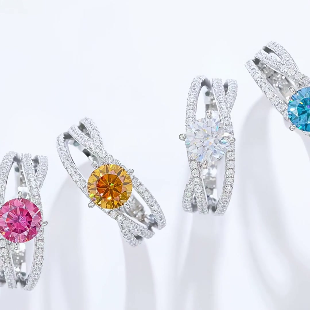 1 Carat Moissanite Triplet Ring product video thumbnail