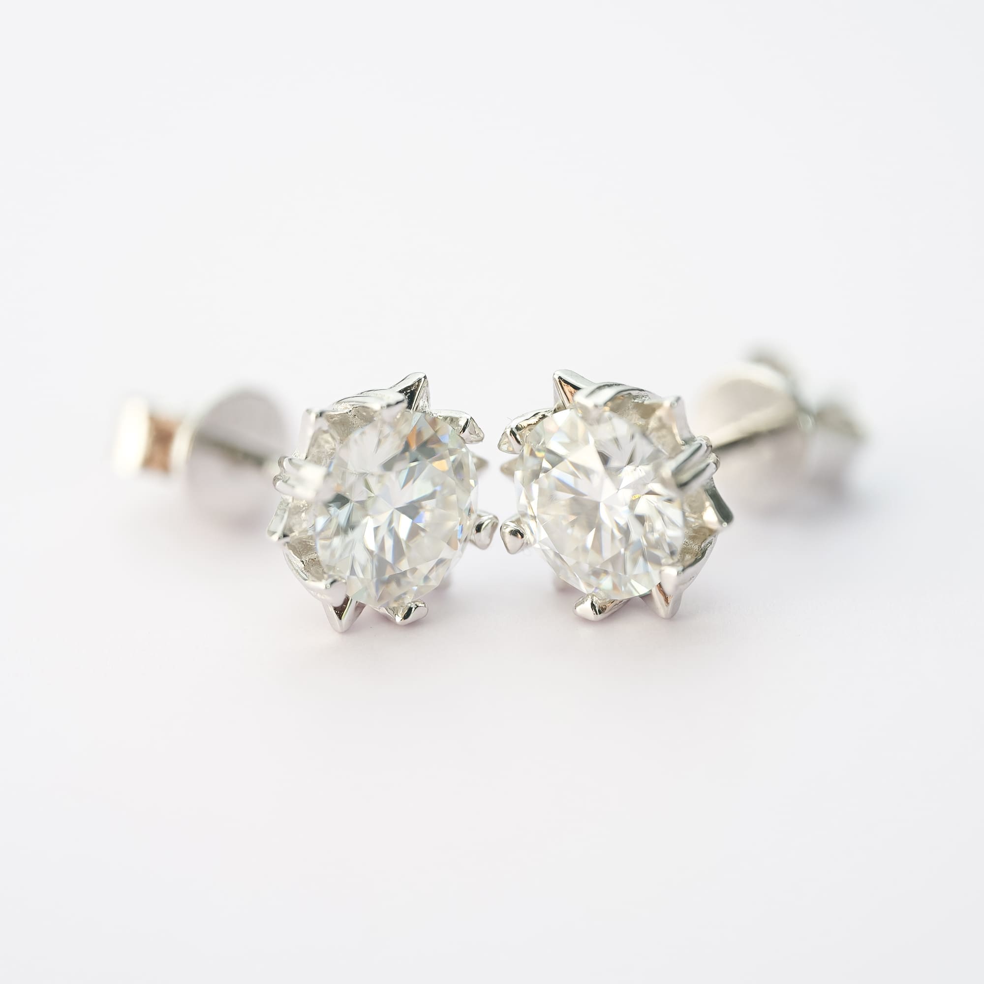 Stellar Moissanite Star Stud Earrings - 925 Silver Plated with White Gold, Heart-Shaped Prong Setting - Image 4