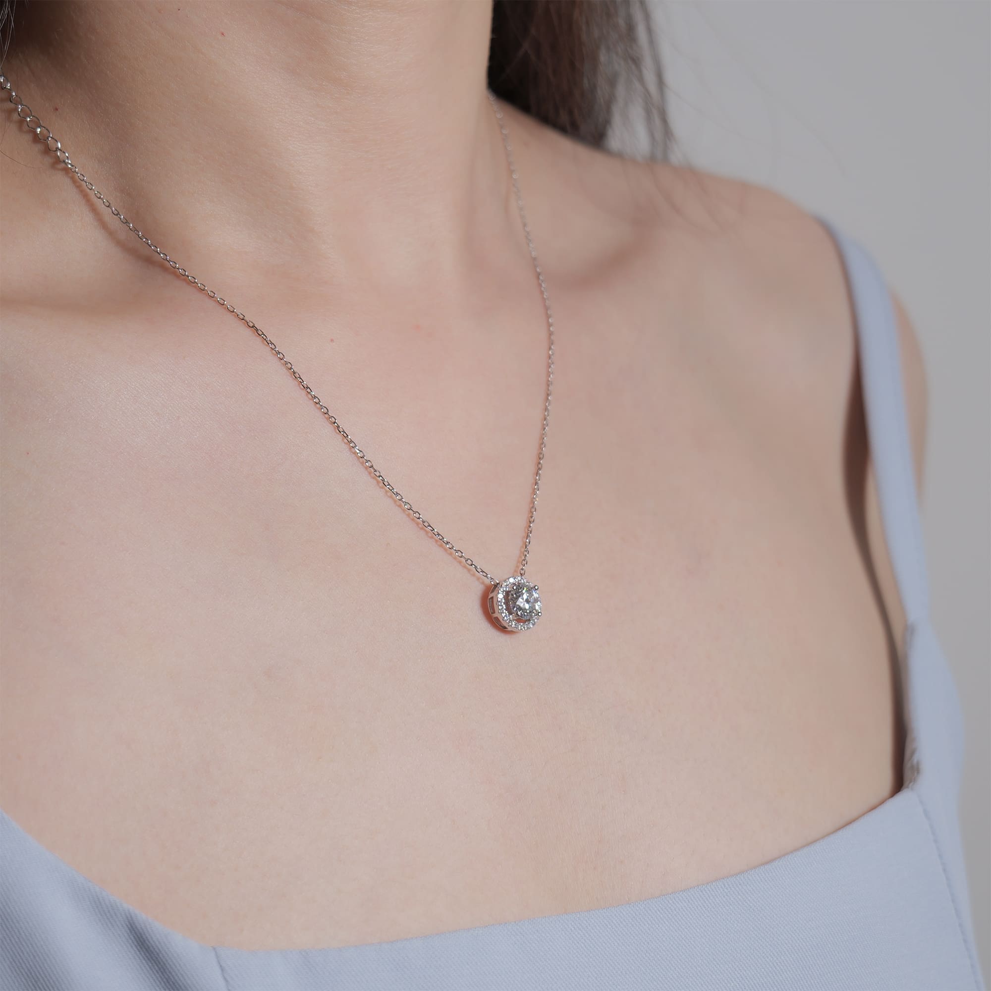 1CT Circular Moissanite Pendant Necklace with Halo Diamond Setting on 925 Silver Rolo Chain - Image 3
