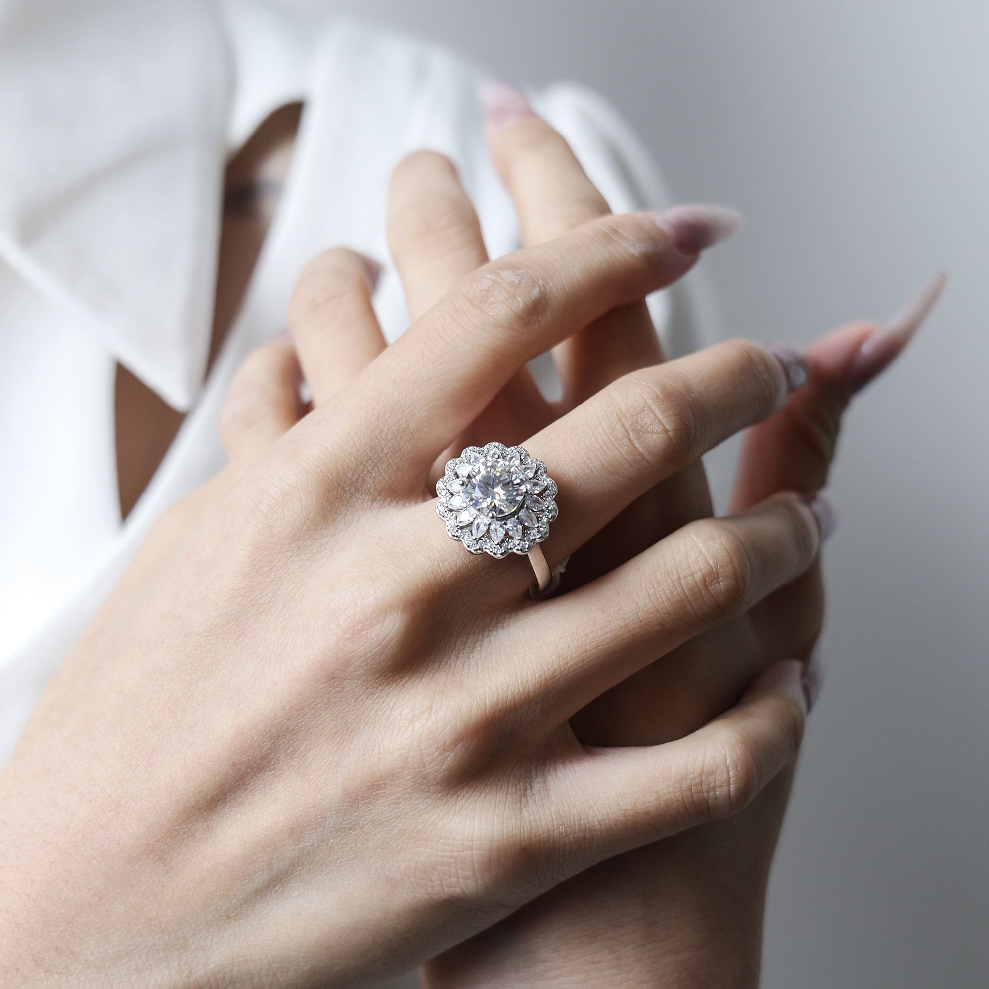 2CT Moissanite Halo Ring With Pear-Shaped Surround - 925 Silver-plated White Gold - Image 2