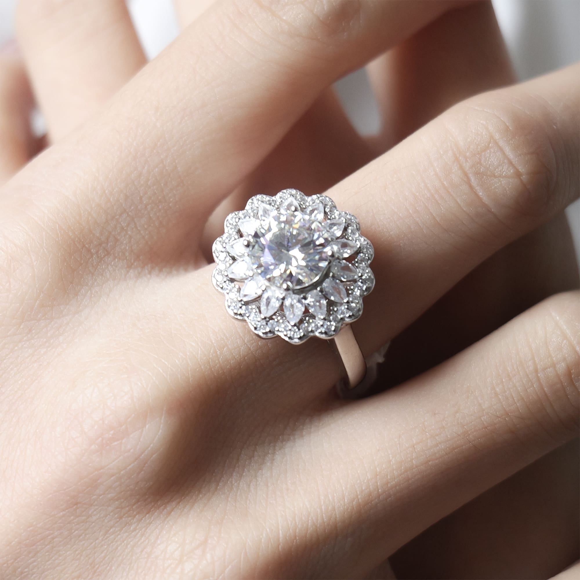 2CT Moissanite Halo Ring With Pear-Shaped Surround - 925 Silver-plated White Gold - Image 3