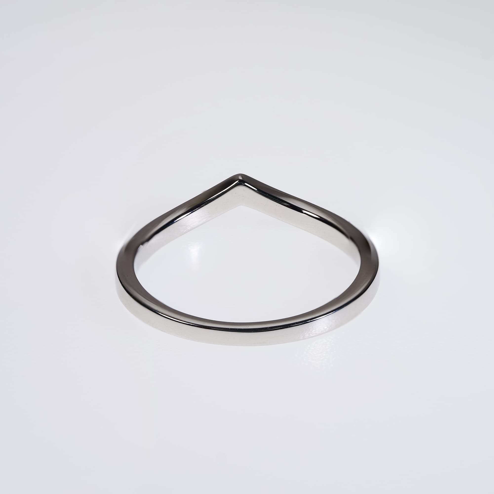 V Band Engagement Ring - Image 5