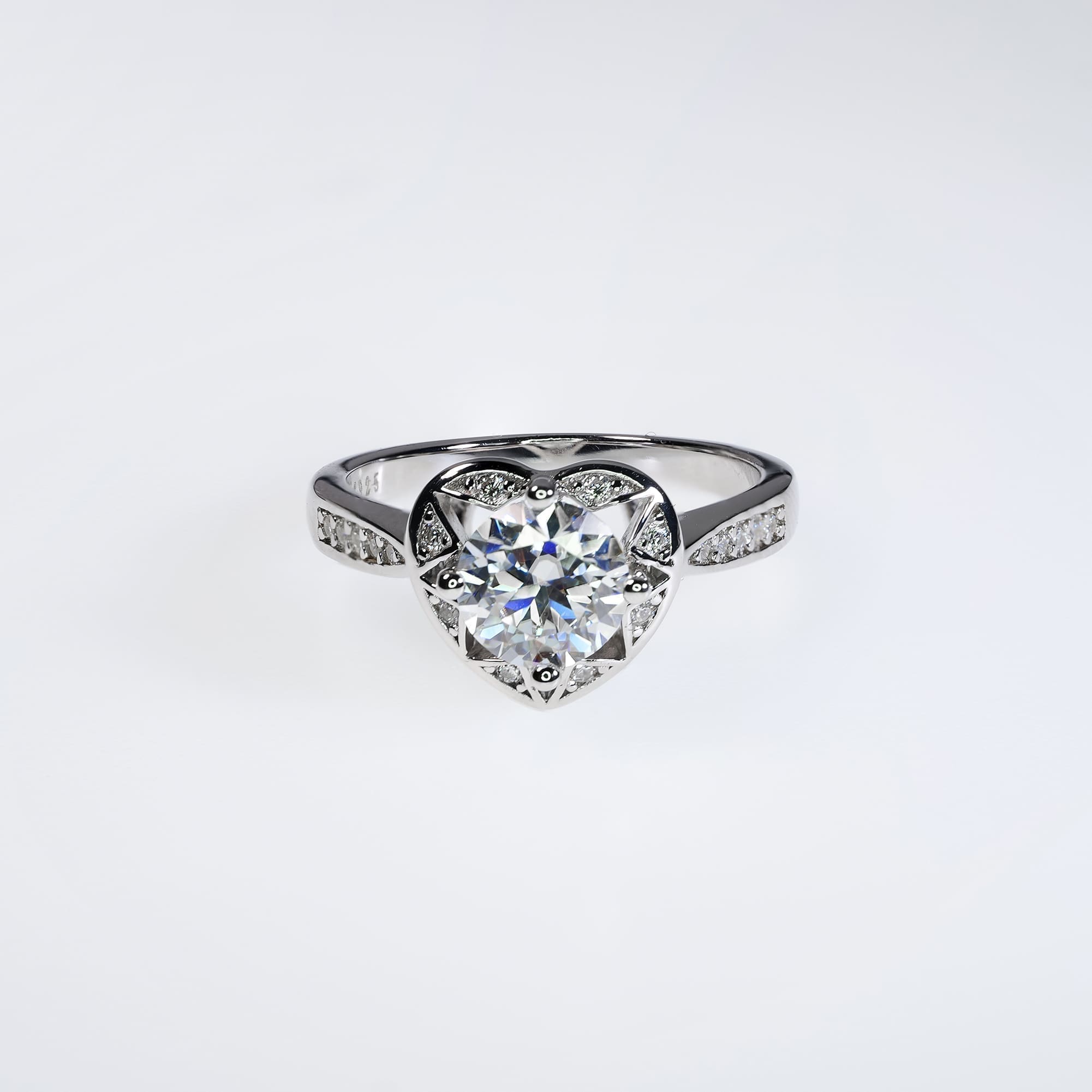 Romantic 925 Silver Heart-Shaped Engagement Ring with Brilliant Moissanite Center Stone