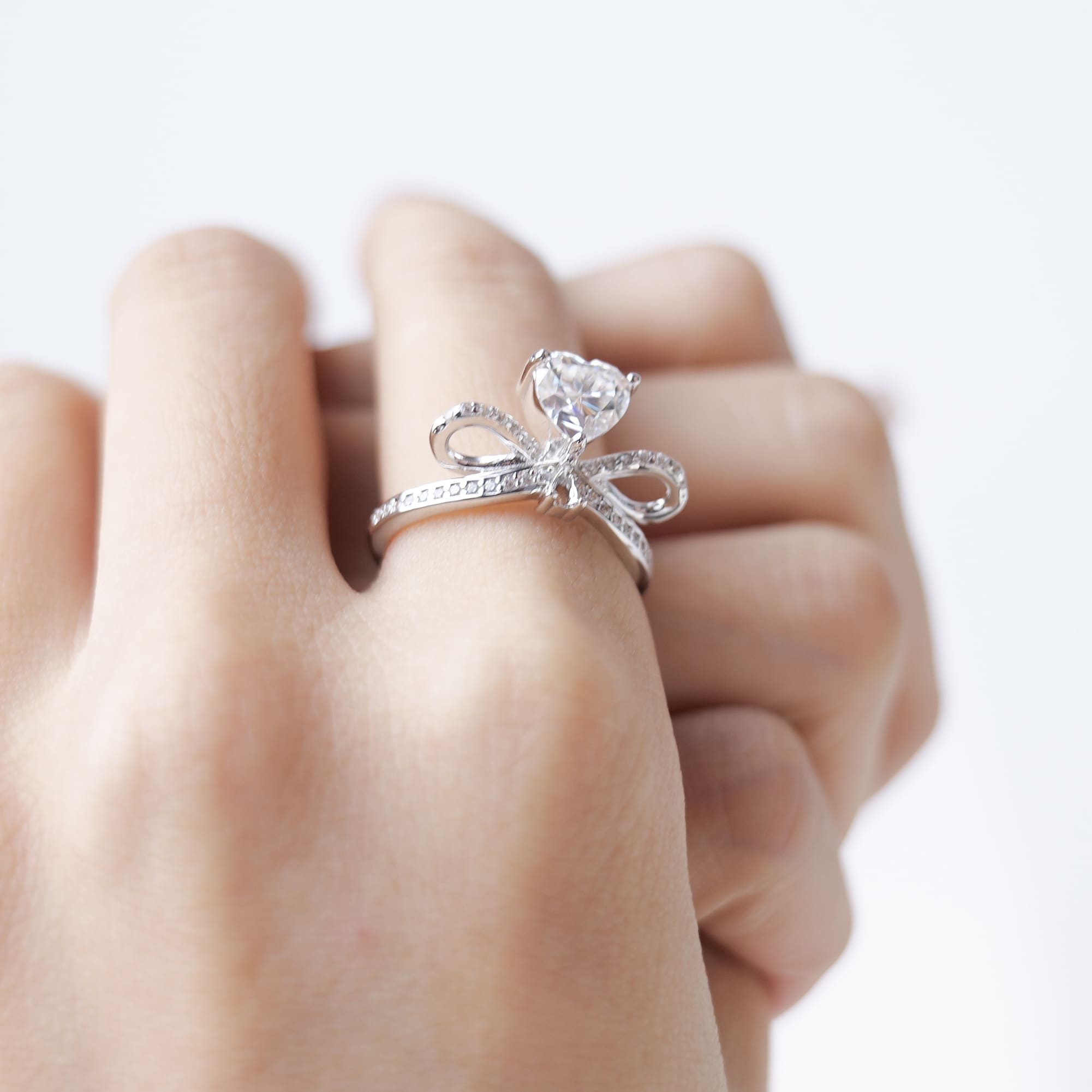 Stunning 1CT Heart-Cut Moissanite Statement Ring, Infinity Design 925 White Gold Plated - Image 2