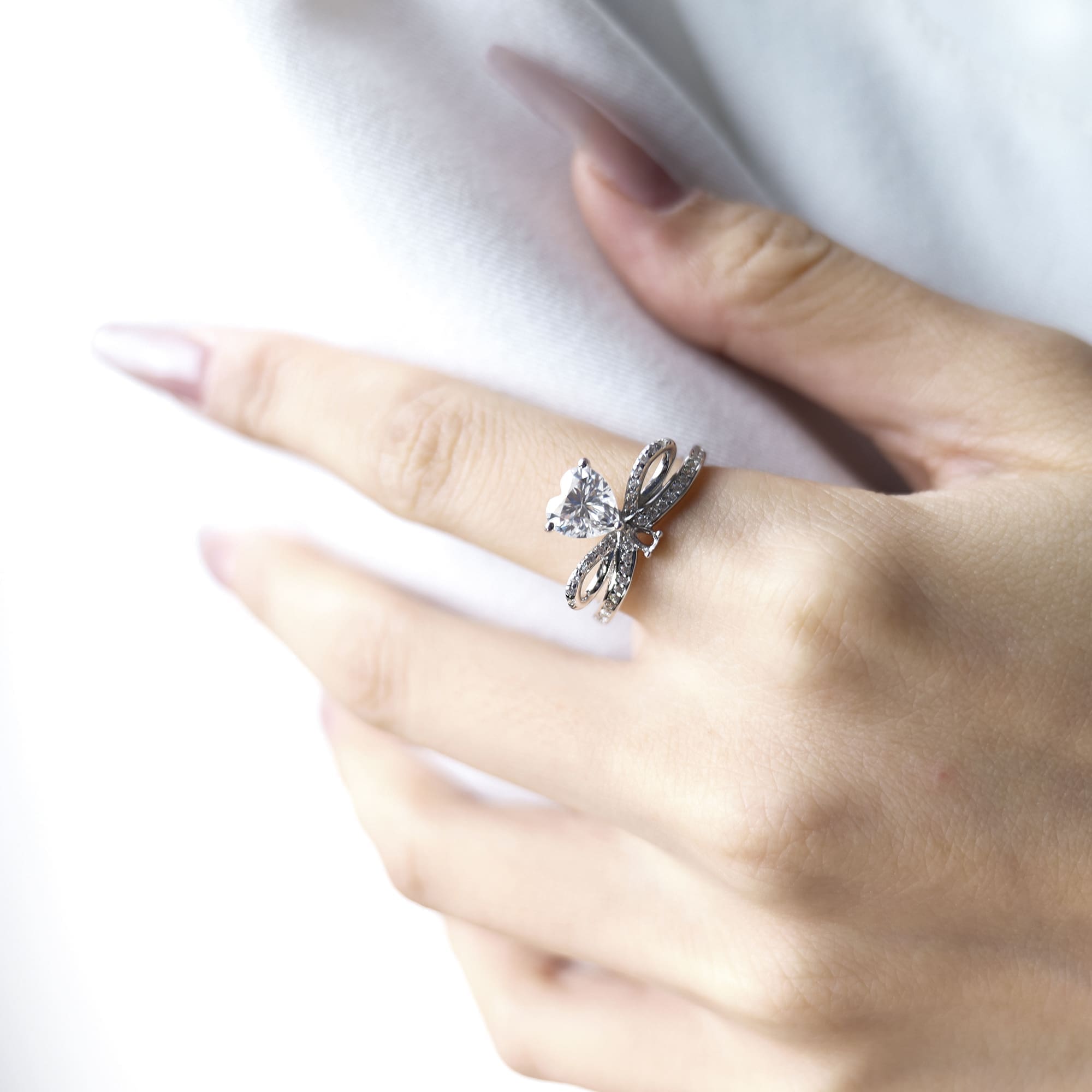 Stunning 1CT Heart-Cut Moissanite Statement Ring, Infinity Design 925 White Gold Plated - Image 4
