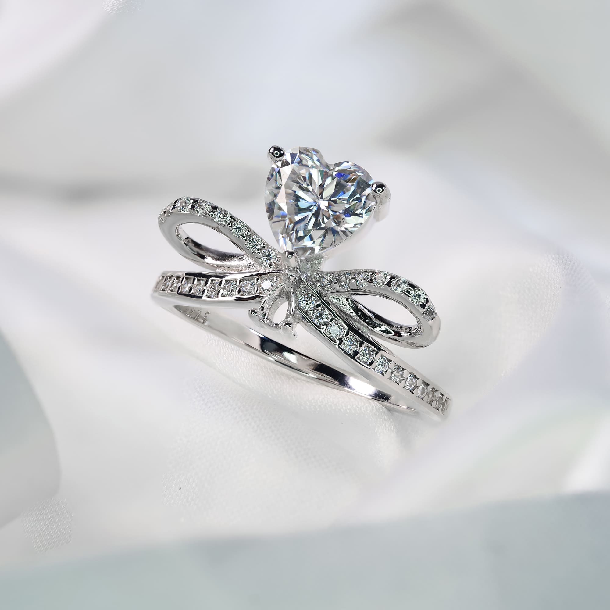 Stunning 1CT Heart-Cut Moissanite Statement Ring, Infinity Design 925 White Gold Plated - Image 5